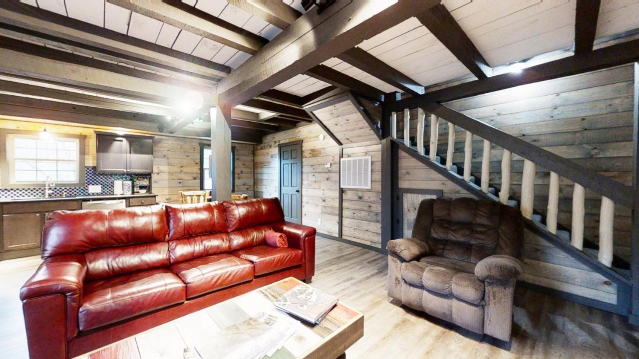 Bigfoots Hideaway Cabin Gatlinburg Bagian luar foto