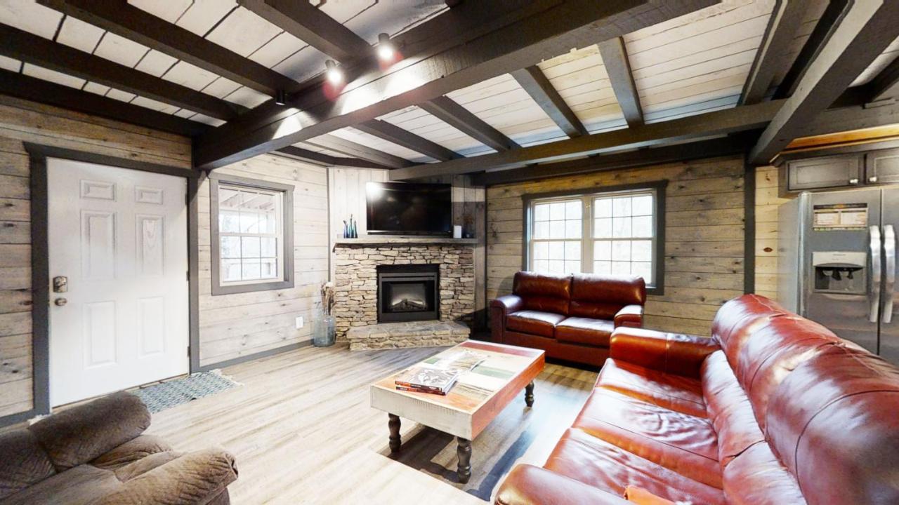 Bigfoots Hideaway Cabin Gatlinburg Bagian luar foto