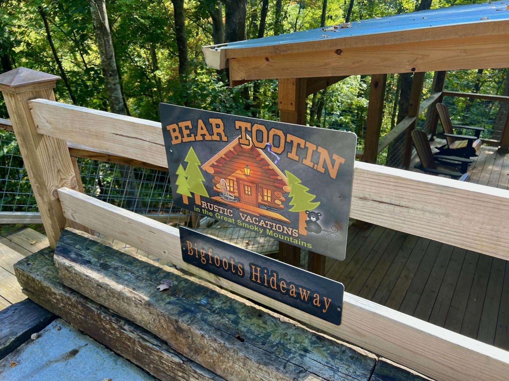 Bigfoots Hideaway Cabin Gatlinburg Bagian luar foto
